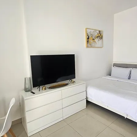 Chloe Studio Near The Beach Ras al-Khaimah Exterior photo